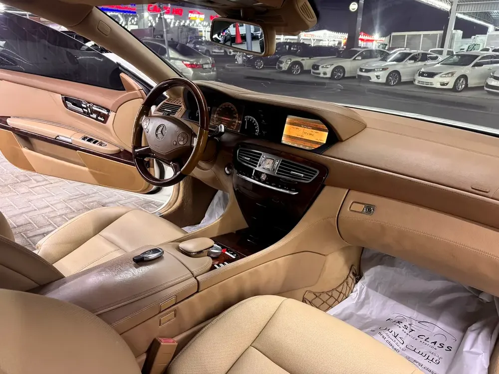 مرسيدس CL 500 موديل 2011 خليجي بحالة ممتازه محول CL63 بدون حوادث توب نظافه فل اوبشن رقم .1 - Image 6