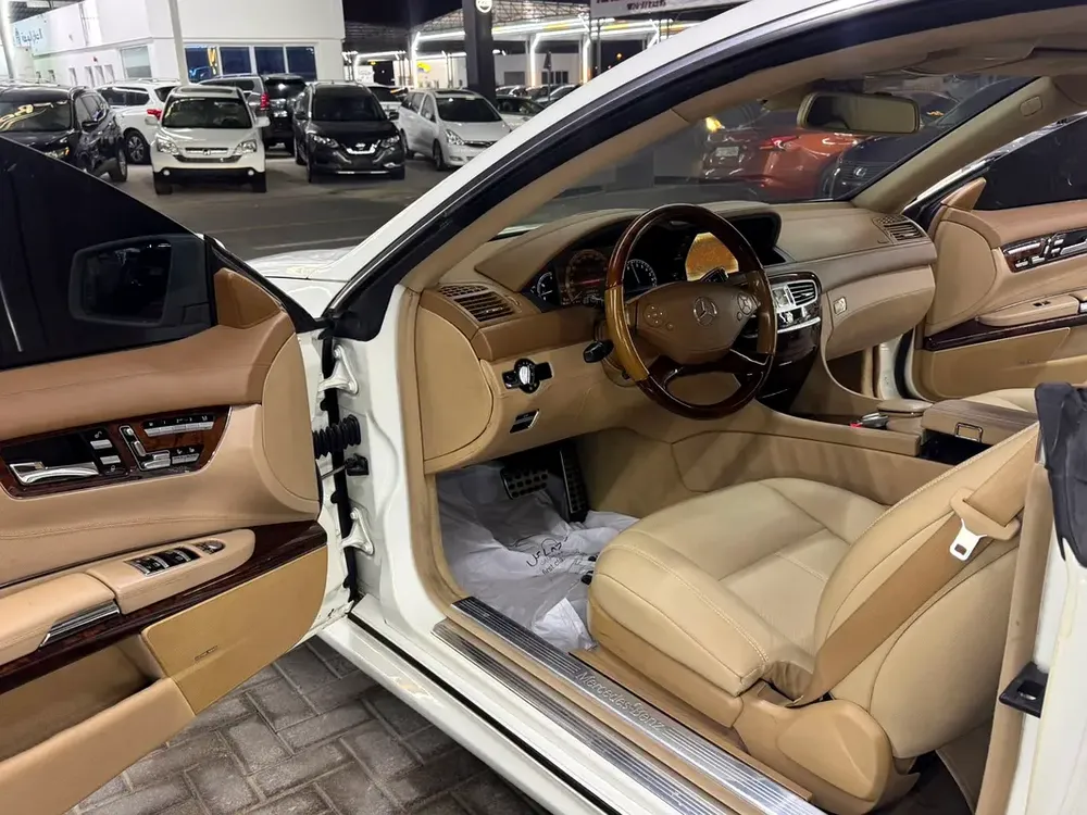 مرسيدس CL 500 موديل 2011 خليجي بحالة ممتازه محول CL63 بدون حوادث توب نظافه فل اوبشن رقم .1 - Image 7