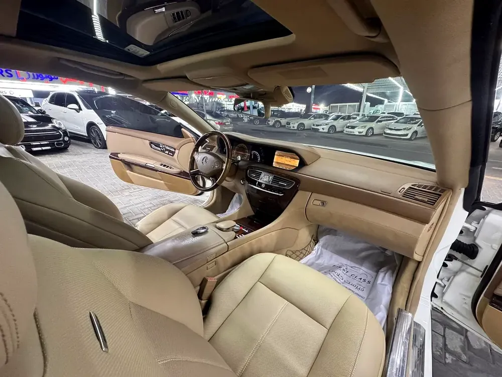 مرسيدس CL 500 موديل 2011 خليجي بحالة ممتازه محول CL63 بدون حوادث توب نظافه فل اوبشن رقم .1 - Image 9