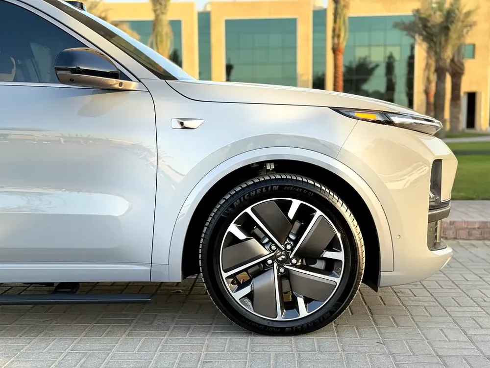 Li Auto L9 Ultra Facelift | Available on the way to the showroom - Image 9