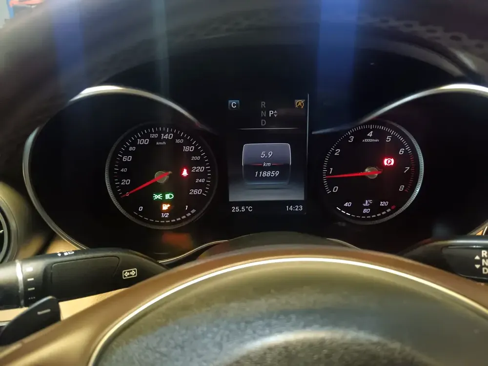 Mercedes C200 2016 | Full Options | GCC | AED 54,900 - Image 17