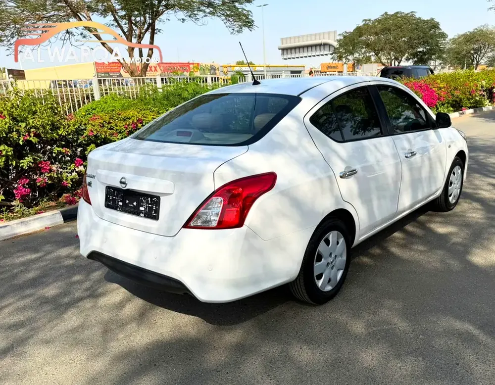 NISSAN SUNNY SV 2023 GCC - Image 5