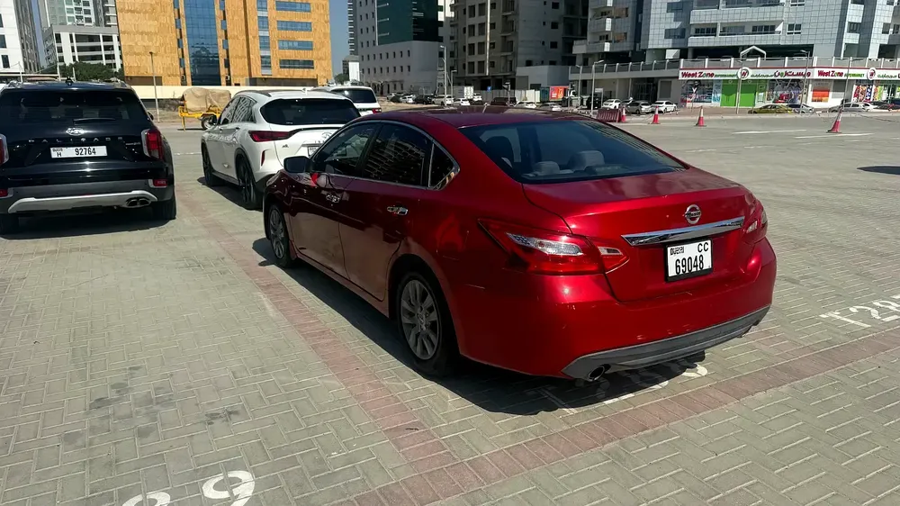 Nissan Altima SE - Image 4