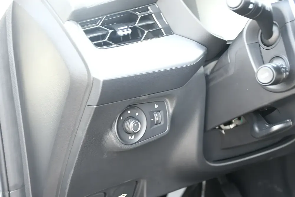 2025 MG GT 1.5L Turbo Full option ( Ready Stock) - Image 14