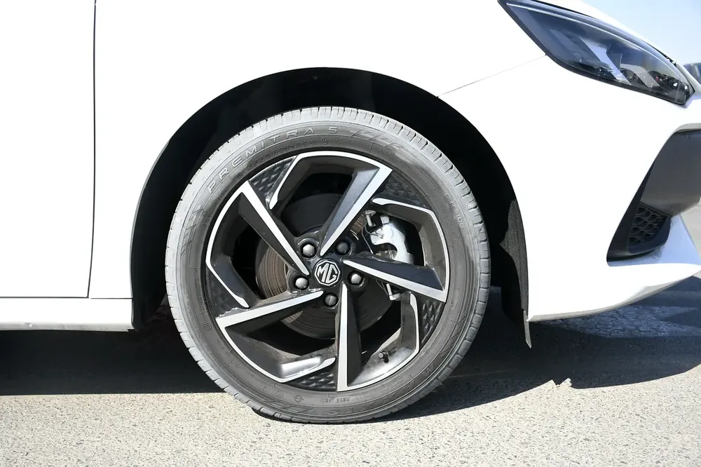 2025 MG GT 1.5L Turbo Full option ( Ready Stock) - Image 6