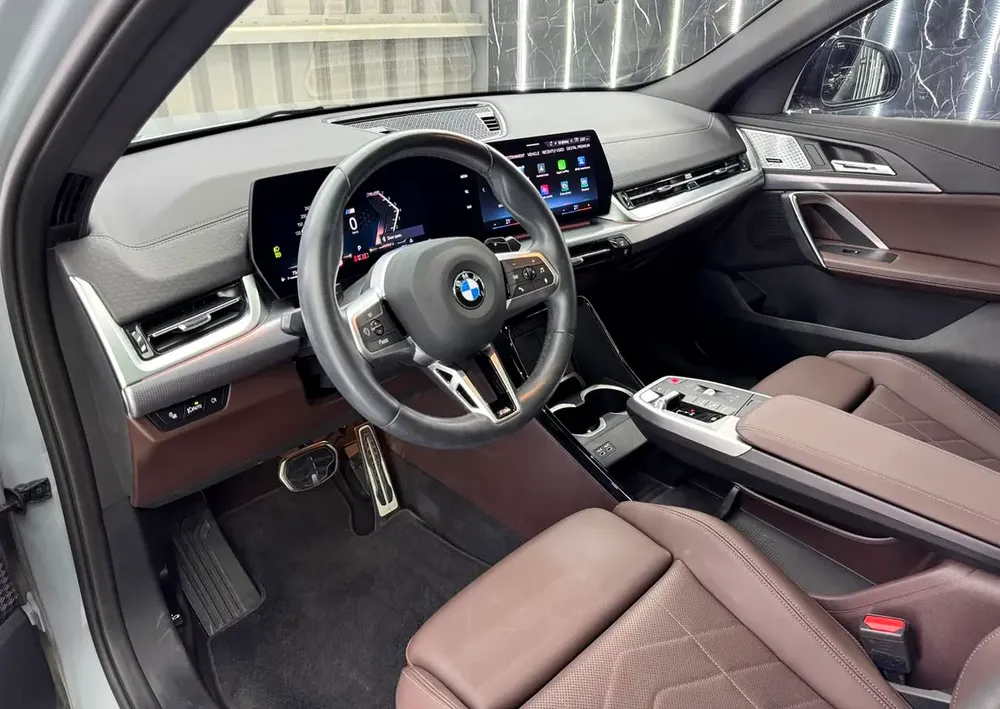 BMW X2 SDrive 18i | GCC | Original paint | Low mileage | AGMC Full service history - Image 9