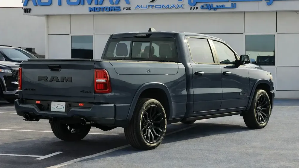 ( For Export ) 2026/2026 RAM 1500 Limited Crew Cab Hurricane H.O 3.0TT GCC BRAND NEW - Image 7
