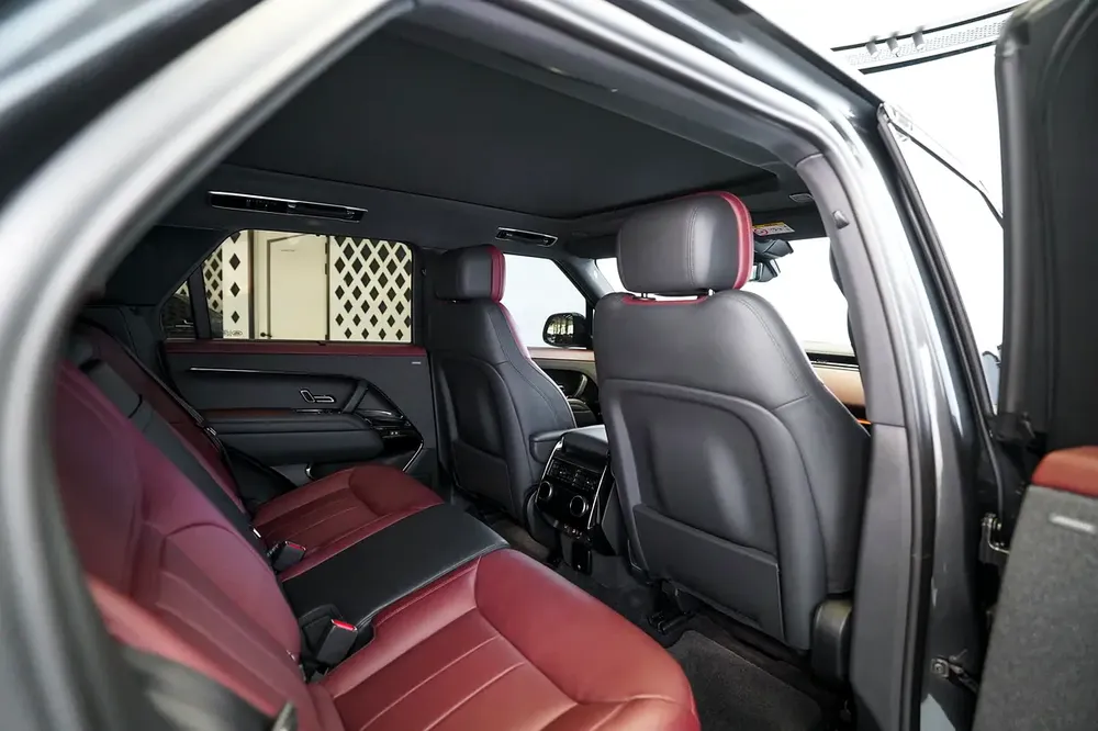 SPORT HSE DYNAMIC P400 | WARRANTY OCT 2028 | SIDE STEPS | PANORAMIC ROOF - Image 10