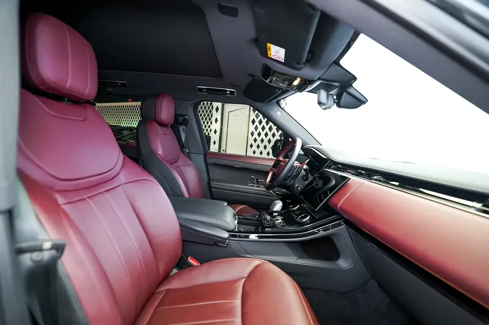 SPORT HSE DYNAMIC P400 | WARRANTY OCT 2028 | SIDE STEPS | PANORAMIC ROOF - Image 14