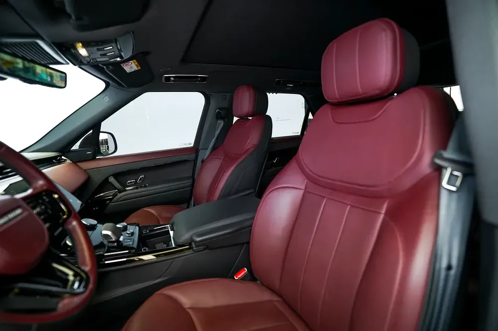 SPORT HSE DYNAMIC P400 | WARRANTY OCT 2028 | SIDE STEPS | PANORAMIC ROOF - Image 8