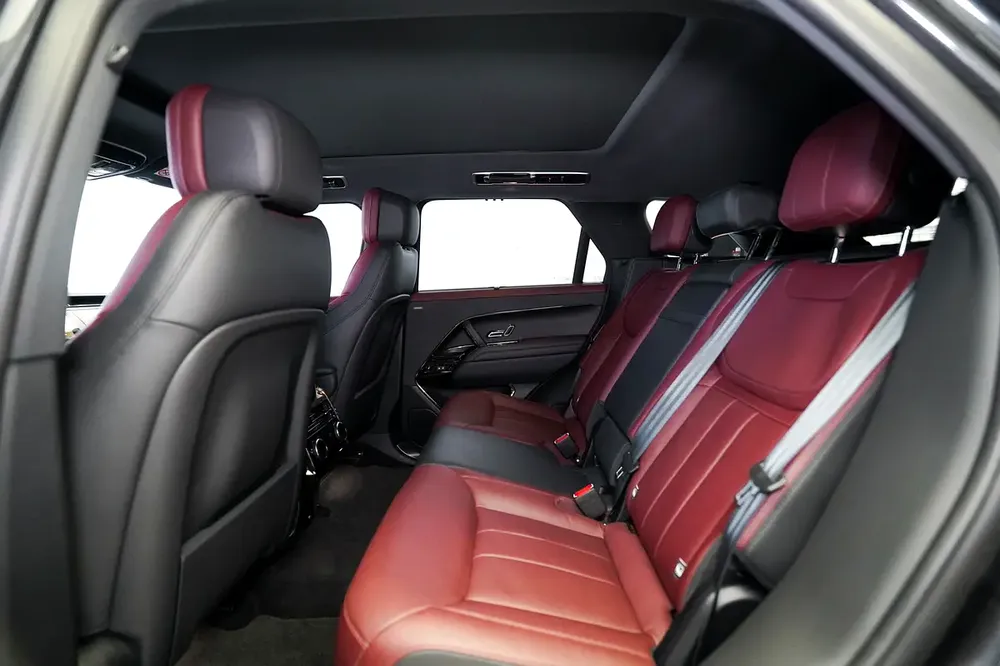 SPORT HSE DYNAMIC P400 | WARRANTY OCT 2028 | SIDE STEPS | PANORAMIC ROOF - Image 9