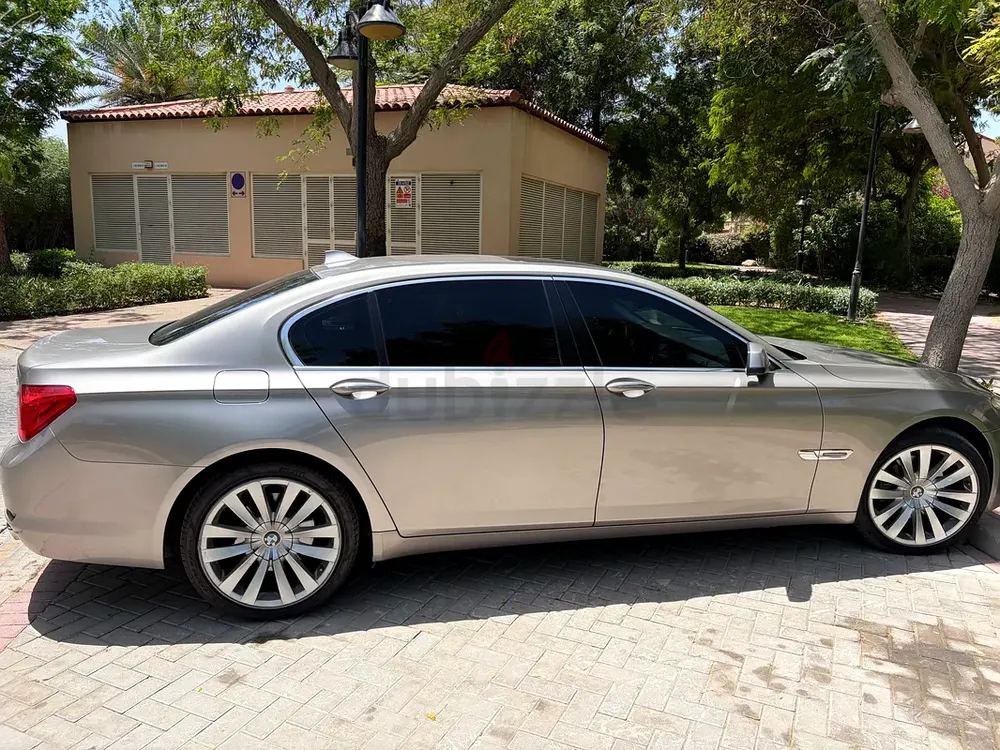 2011 BMW 740Li Full Options, Excellent Condition - Image 13