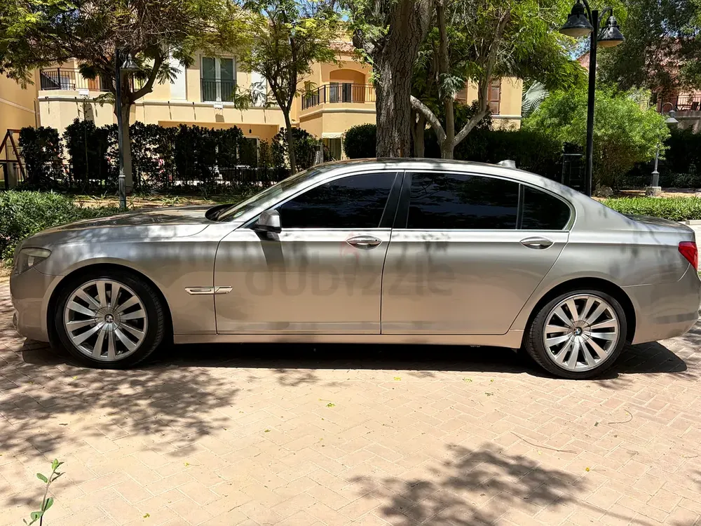 2011 BMW 740Li Full Options, Excellent Condition - Image 14