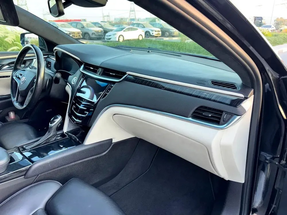 SUPER CLEAN XTS PLATINUM PANORAMIC SUNROOF 68000 KM FRESH JAPAN IMPORTED - Image 10