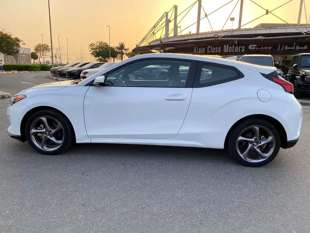 2019 Hyundai Veloster GLS - American Specs - Image 4