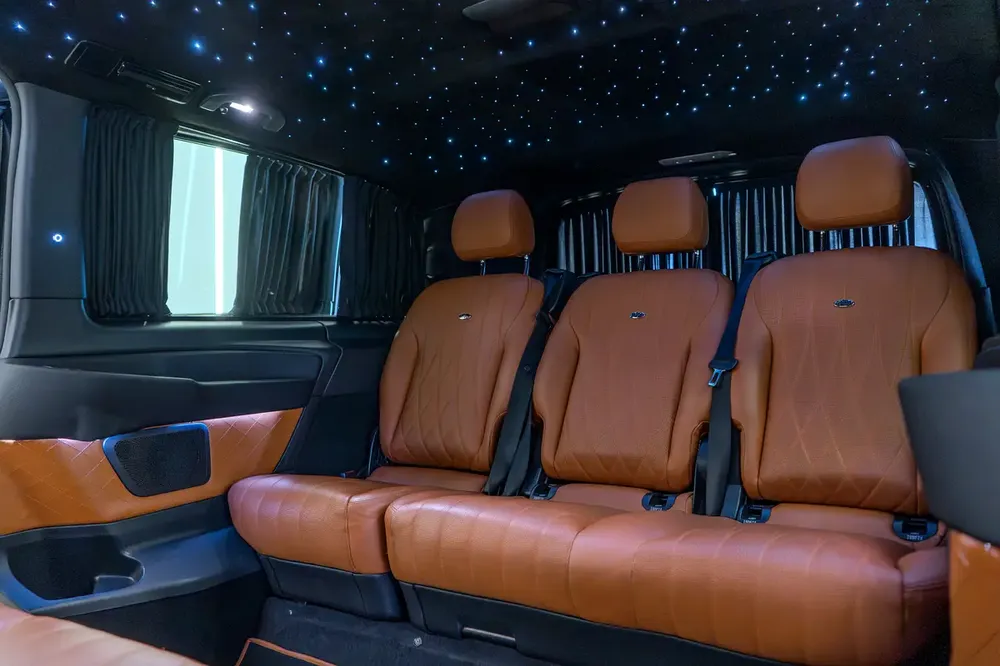 2021 Mercedes-Benz V 250, Falcon Edition, Excellent Condition, GCC Specs - Image 16