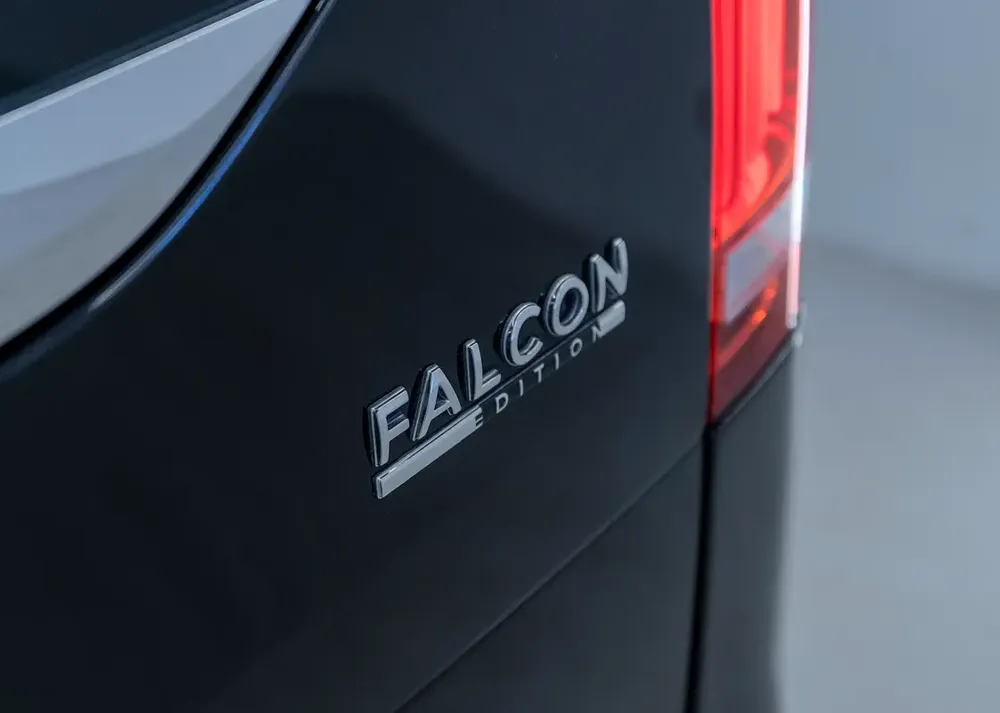 2021 Mercedes-Benz V 250, Falcon Edition, Excellent Condition, GCC Specs - Image 4