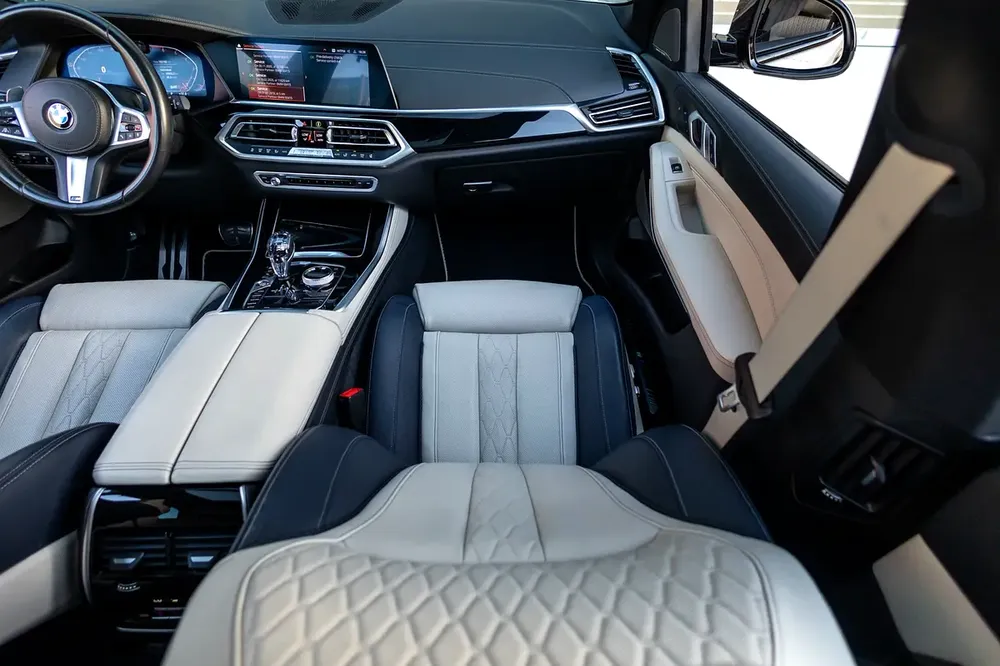 BMW X5 xDrive50i M-Sport 2019 GCC | Warranty - Image 13