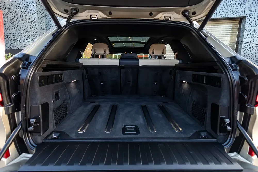 BMW X5 xDrive50i M-Sport 2019 GCC | Warranty - Image 8