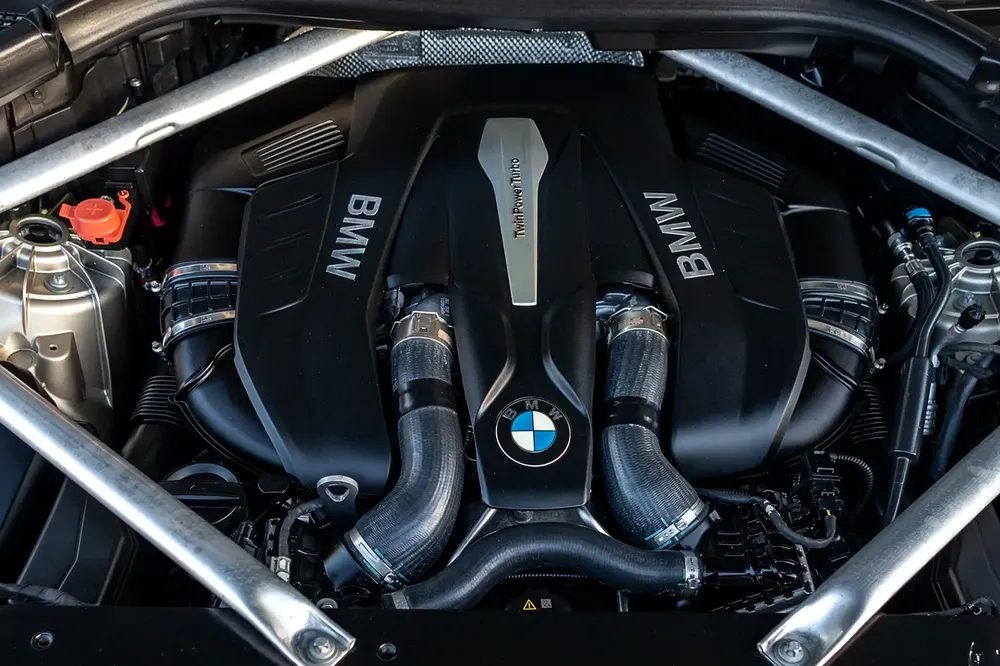 BMW X5 xDrive50i M-Sport 2019 GCC | Warranty - Image 9