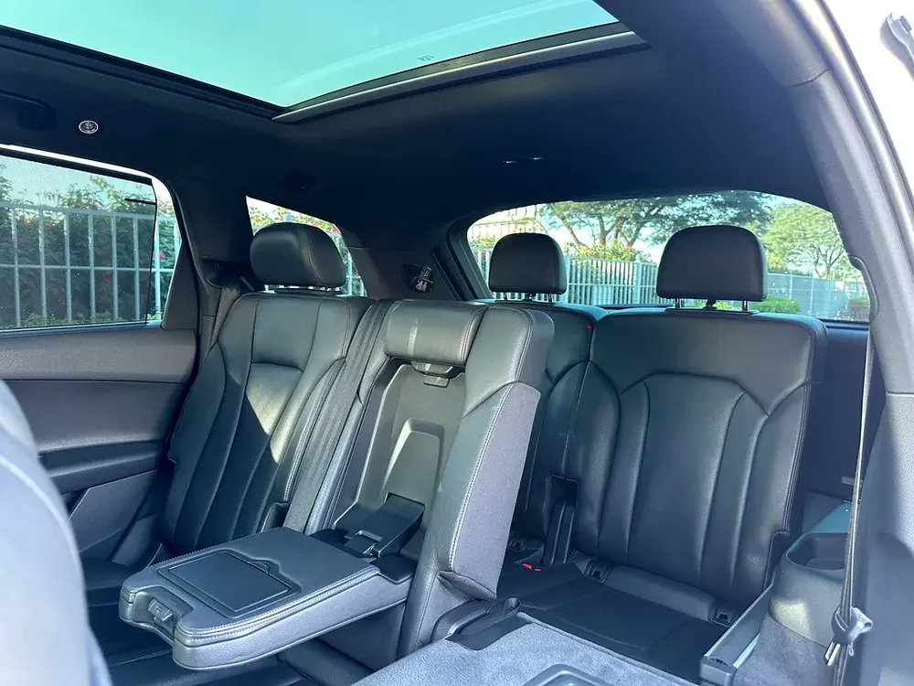 Audi Q7 55TFSI 2019 / Black Edition / Original Paint / Full Service History - Image 13