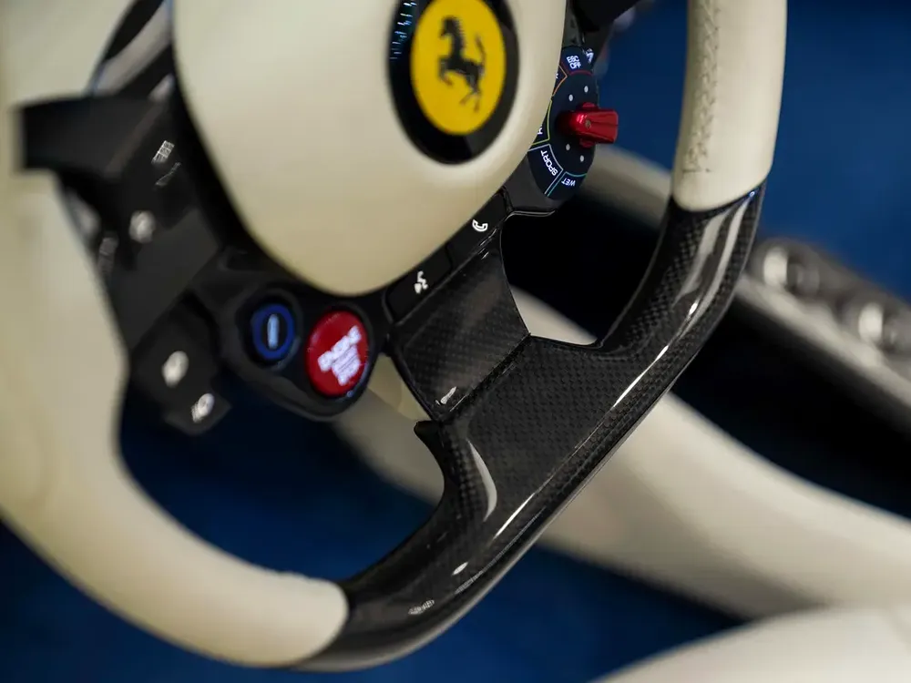 F8 SPIDER 2022 - ONLY 3260 KM - UNDER DEALER’S FREE CONTRACT SERVICE - SUSPENSION LIFTER - Image 10