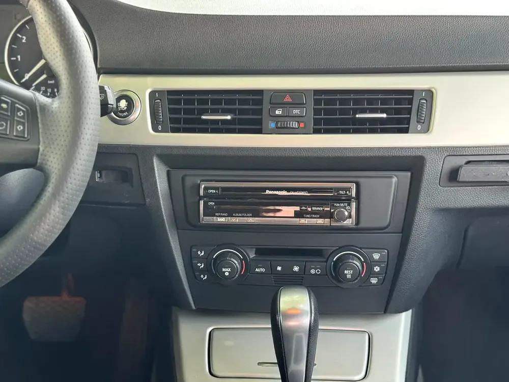 BMW | 323i | 2006 | ONLY | 80622 KM | JAPAN IMPORT | CLEAN TITLE - Image 17