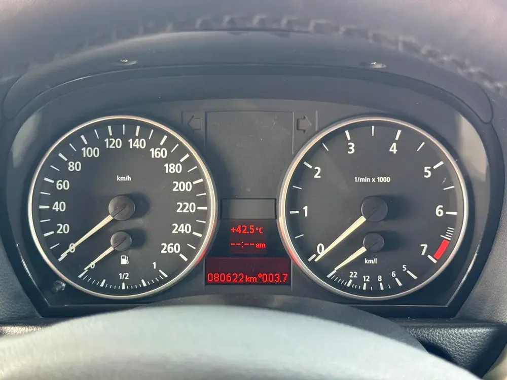 BMW | 323i | 2006 | ONLY | 80622 KM | JAPAN IMPORT | CLEAN TITLE - Image 20