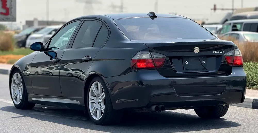 BMW | 323i | 2006 | ONLY | 80622 KM | JAPAN IMPORT | CLEAN TITLE - Image 5
