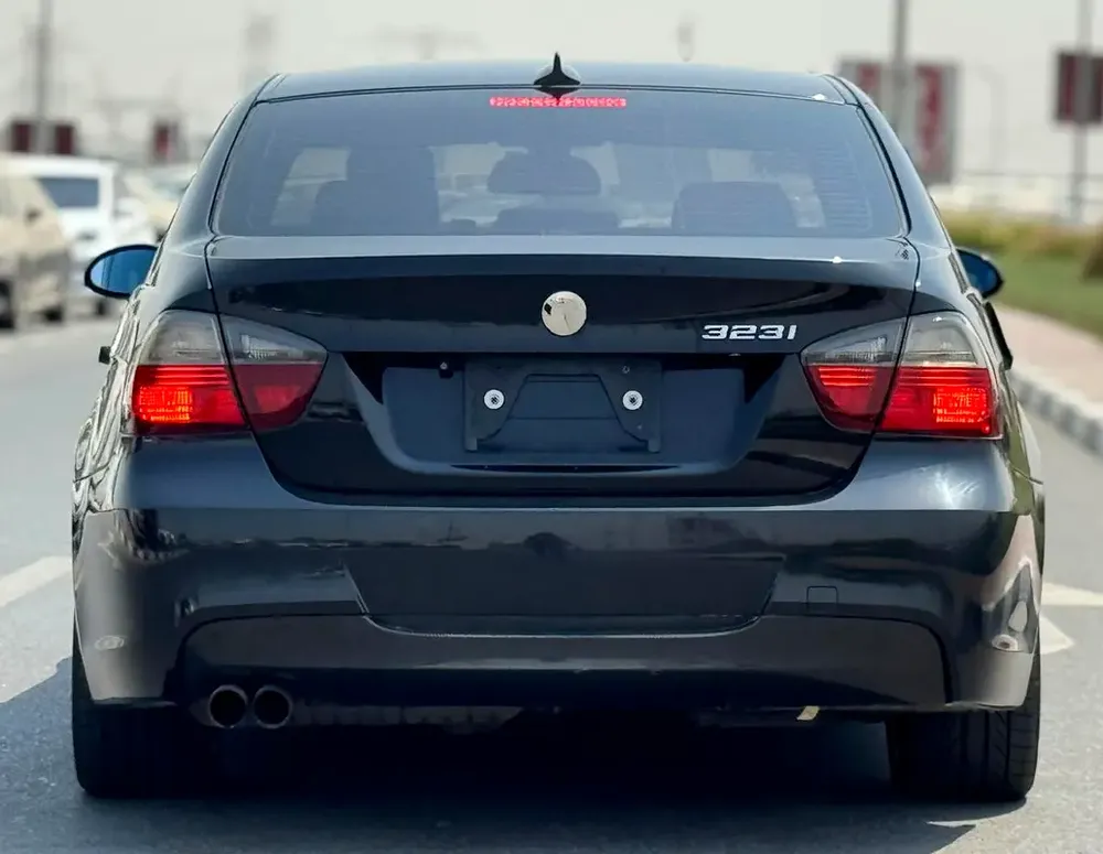 BMW | 323i | 2006 | ONLY | 80622 KM | JAPAN IMPORT | CLEAN TITLE - Image 6