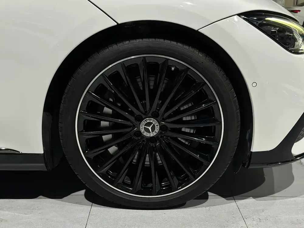 2024 Mercedes-Benz EQE 350+ GCC Specs - Image 5