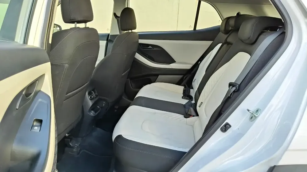 1.5L-2WD-2023-GCC-0% DOWN PAYMENT-1 YEAR WARRANTY-FINANCE 5 YEARS-8947 - Image 16