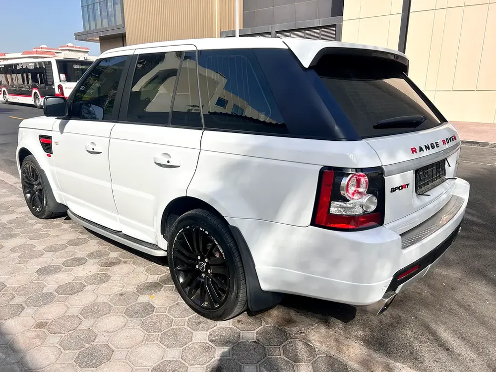 Land Rover Range Rover sport - Image 11