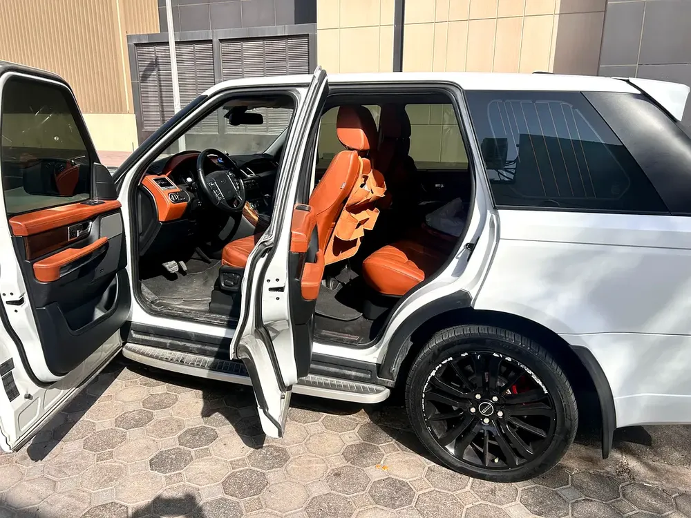 Land Rover Range Rover sport - Image 14
