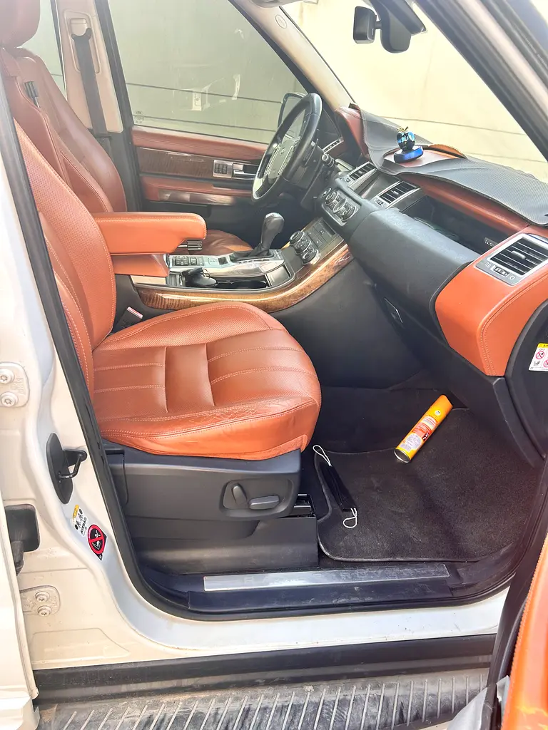Land Rover Range Rover sport - Image 8