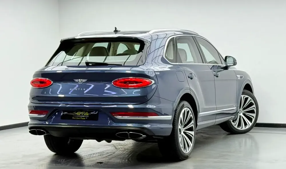 2022 Bentley Bentayga V8, Warranty, Full Service History, Fully Loaded, Excellent Condition, GCC - Image 4