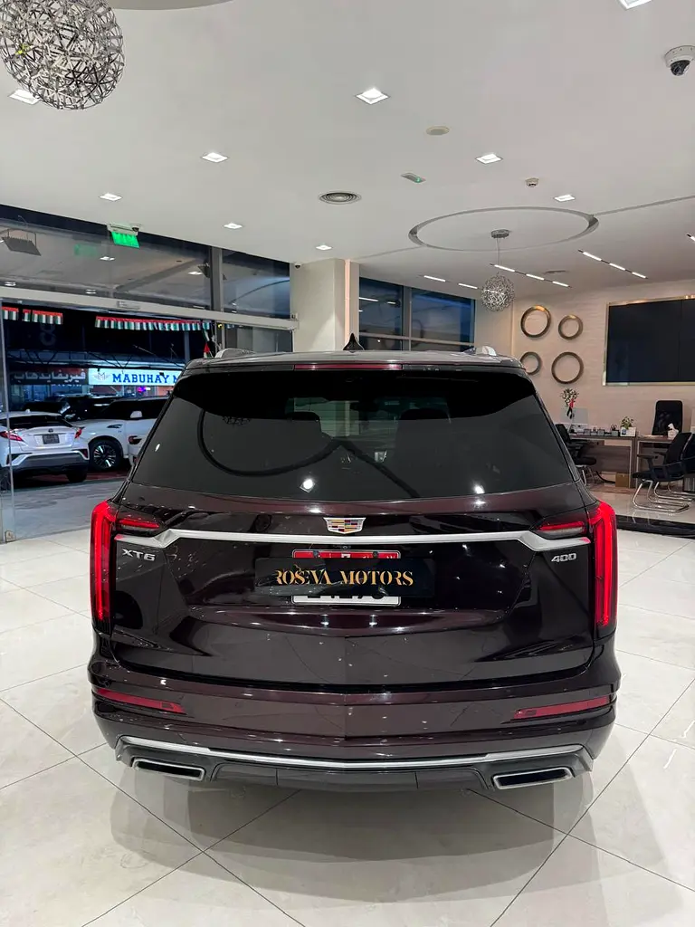 2023 Cadillac XT5 - American Specs - Excellent Condition - Image 4