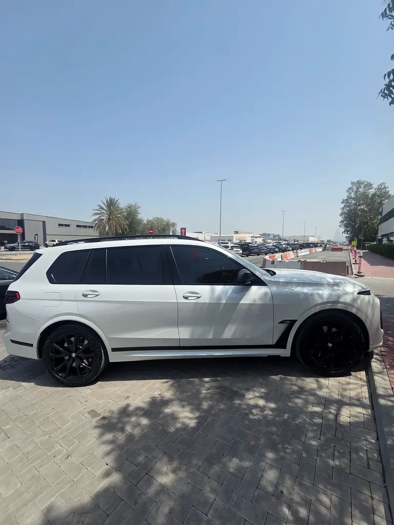 🔥 2024 BMW X7 M60i – GCC | 1 Owner | Full Option | Like New | Warranty - Image 6