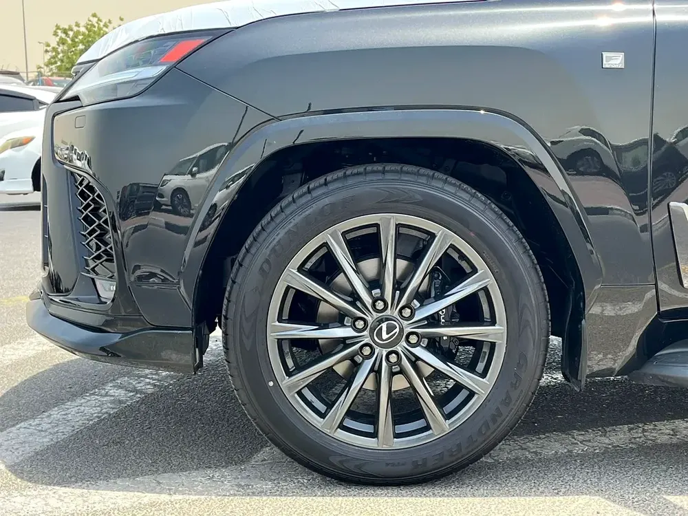 Lexus LX 600 F Sport  - GCC Specs - EXPORT PRICE - Image 20