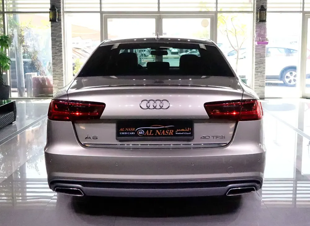 40 TFSI . GCC Specs . Low Mileage . Pristine Condition . Full Option - Image 5