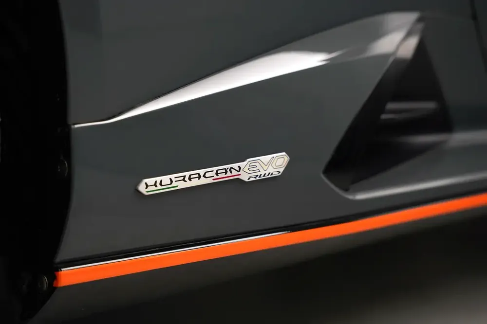 Lamborghini Huracan EVO COUPE 2021 GCC DEALER WARRANTY - Image 11