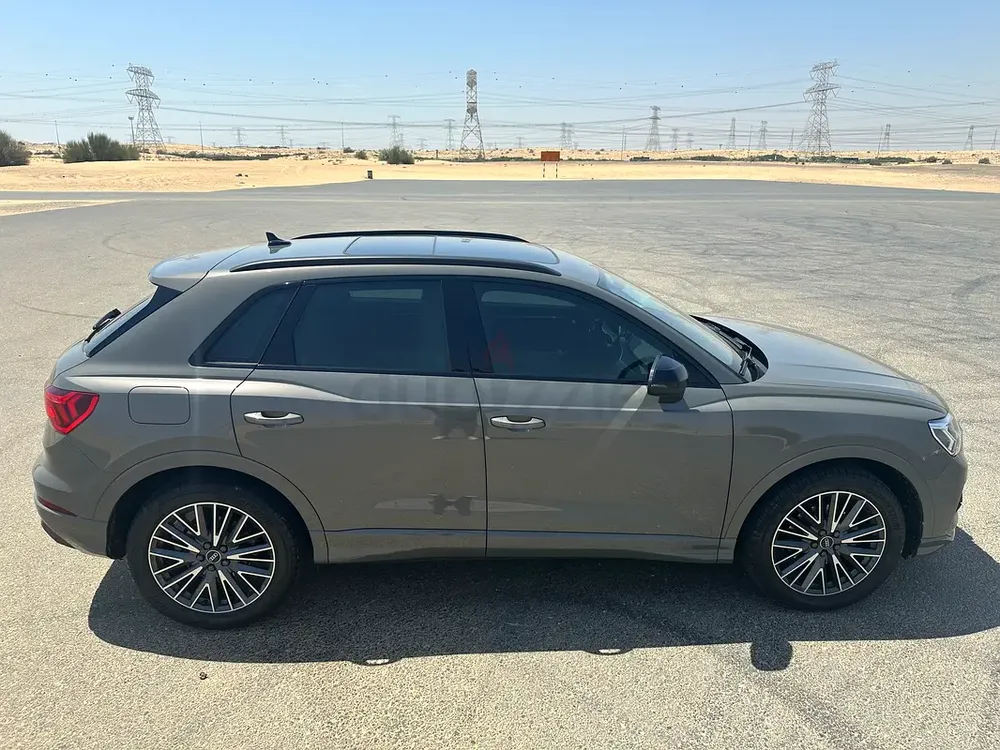 2024 Audi Q3 35 TFSI - GCC Specs - Image 4