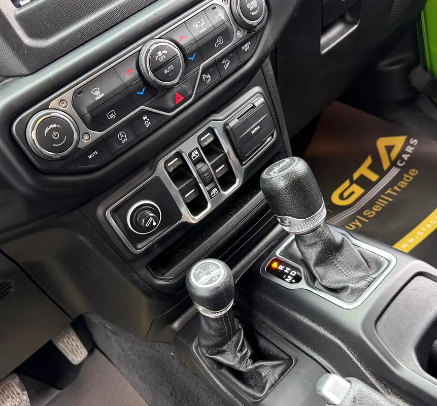 2019 Jeep Wrangler Unlimited Sport, Warranty, Full Service History, PPF, GCC - Image 17