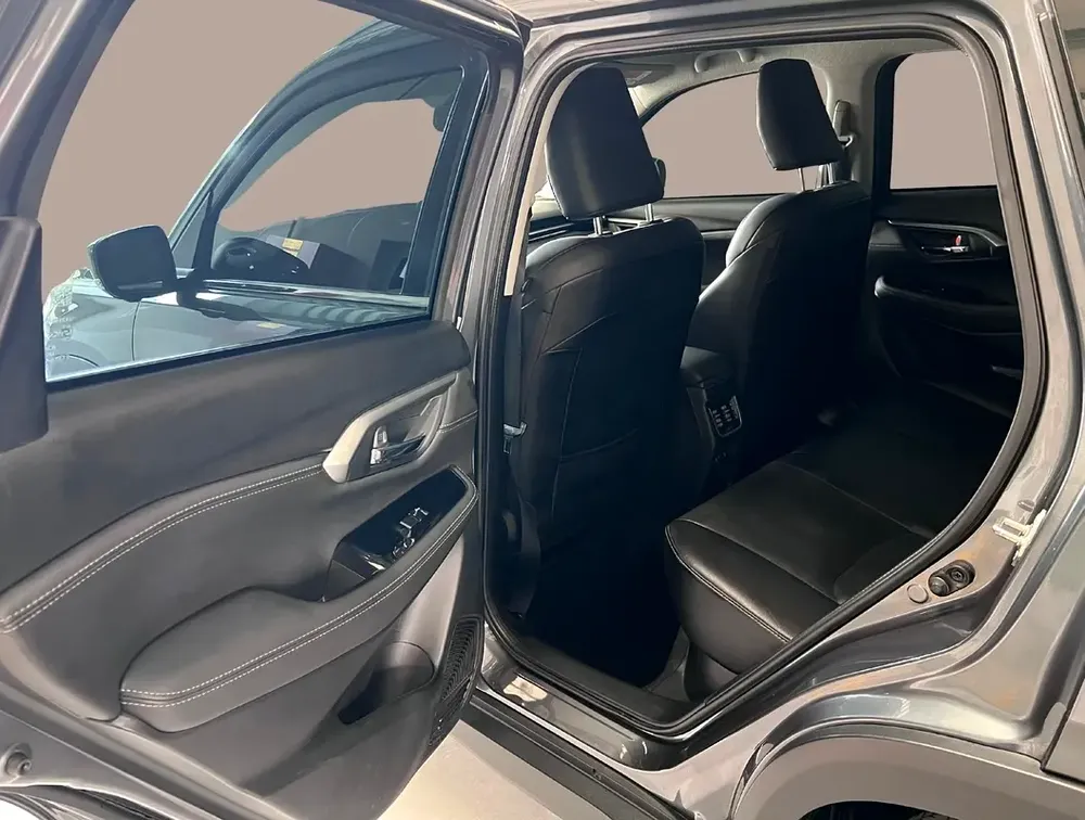 2025 Suzuki Grand Vitara GLX - (1 Year 20,000 Km FREE Service Contract) Warranty Until April 2032 - Image 17