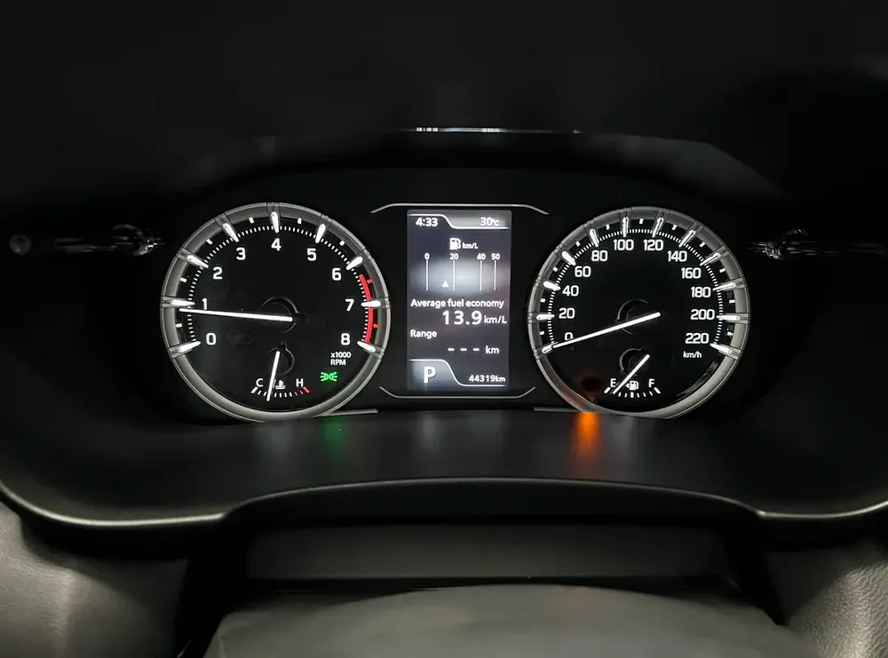 2025 Suzuki Grand Vitara GLX - (1 Year 20,000 Km FREE Service Contract) Warranty Until April 2032 - Image 9