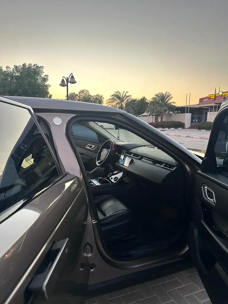 2020 Land Rover Range Rover Velar P250 S | GCC Specs | Pristine Condition - Image 11