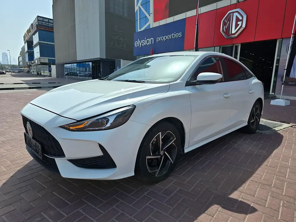 MG GT Comfort 2023, GCC Specs - Perfect Condition- Dealership warranty till Sep 2029 / 200000 km - Image 15