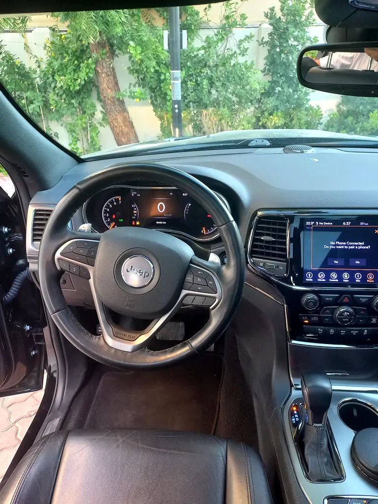 Jeep Grand Cherokee Limited 2020 GCC Specs - Image 4