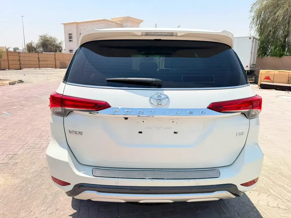 Toyota Fortuner VXR 2018 GCC Specs - Well Maintained - Image 5