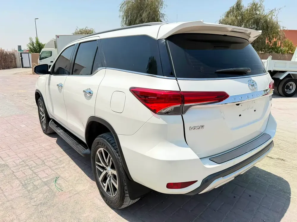 Toyota Fortuner VXR 2018 GCC Specs - Well Maintained - Image 6